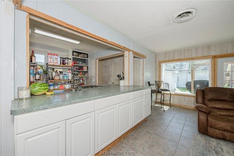 Tiny photo for 301 Elm Ave Ave, Bryan, TX 77801 (MLS # 26004162)