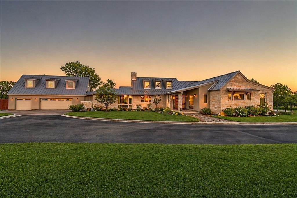 Photo of 770 Blackberry Lane, Washington, TX 77880 (MLS # 26004855)