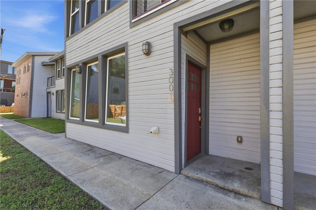 Photo of 307 W 23rd Street #307, Bryan, TX 77803 (MLS # 26012771)