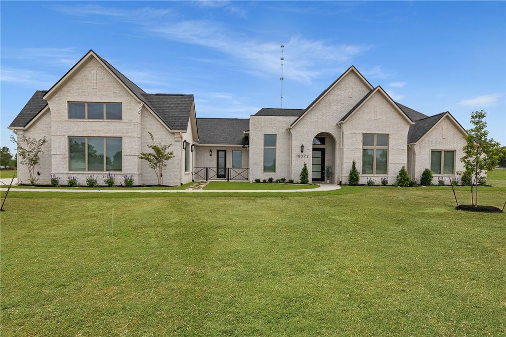 Photo of 10372 Charlinda Lane, Bryan, TX 77808 (MLS # 26006551)
