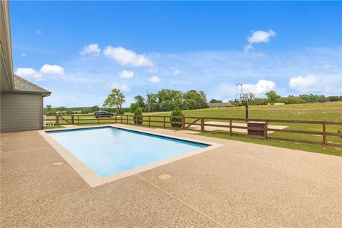 Tiny photo for 928 Azalea Drive, Franklin, TX 77856 (MLS # 26004322)