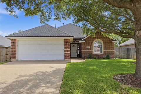 Photo of 8414 Lauren Drive, College Station, TX 77845 (MLS # 26004158)