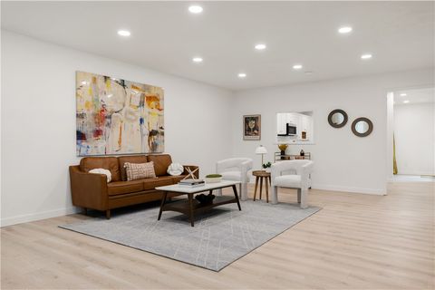 Tiny photo for 905 Westview Street, Bryan, TX 77802 (MLS # 25012415)