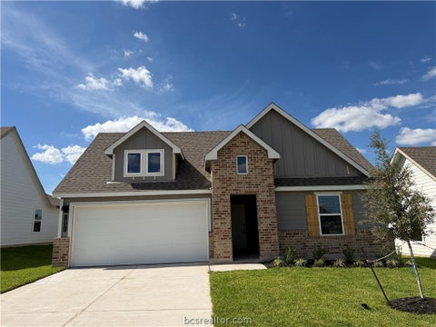 Photo of 1002 Legrand Street, Brenham, TX 77833 (MLS # 26011507)
