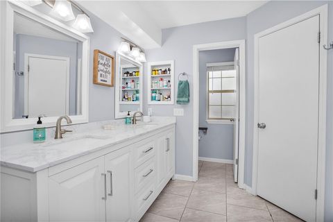 Tiny photo for 2009 Cobblestone Lane, Bryan, TX 77807 (MLS # 26005357)