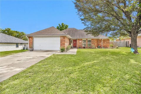 Tiny photo for 2009 Cobblestone Lane, Bryan, TX 77807 (MLS # 26005357)