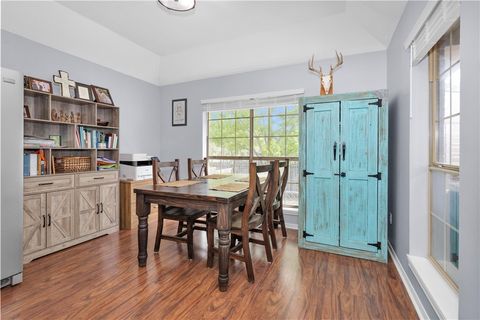 Tiny photo for 2009 Cobblestone Lane, Bryan, TX 77807 (MLS # 26005357)