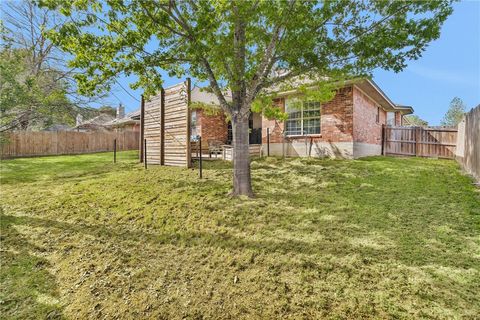 Tiny photo for 2009 Cobblestone Lane, Bryan, TX 77807 (MLS # 26005357)