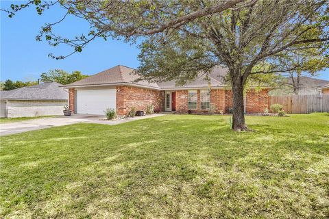 Tiny photo for 2009 Cobblestone Lane, Bryan, TX 77807 (MLS # 26005357)