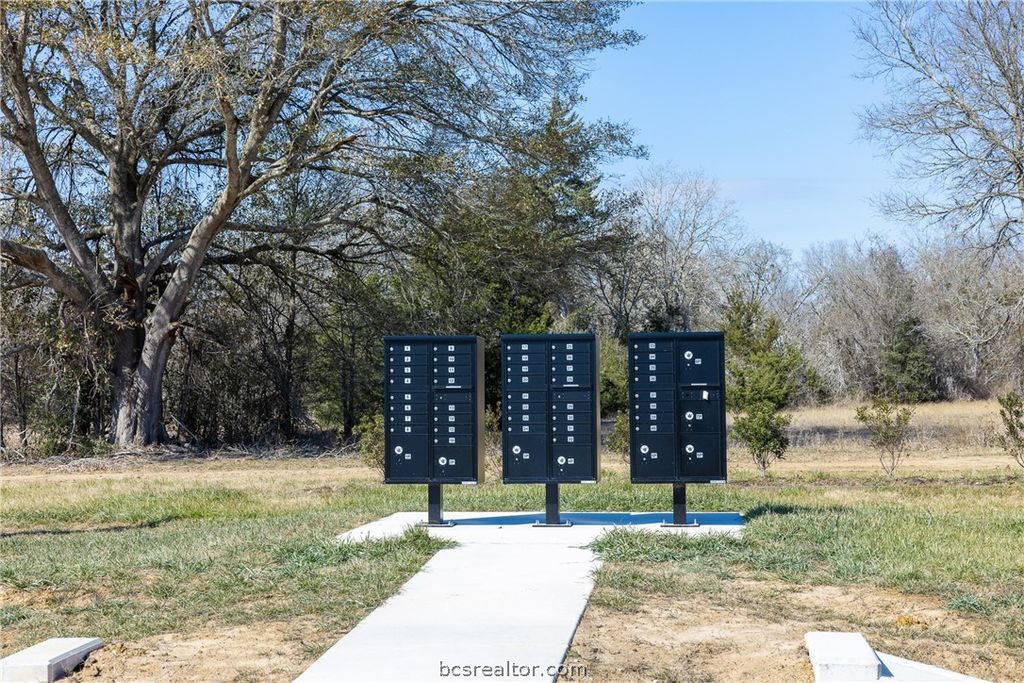 Photo of 102 Pueblo Drive, Caldwell, TX 77836 (MLS # 26002114)