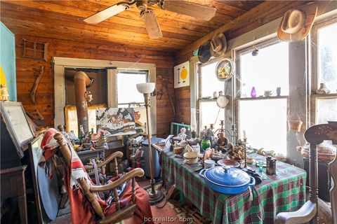 Tiny photo for 600 W Wm J Bryan Parkway, Bryan, TX 77803 (MLS # 26002520)