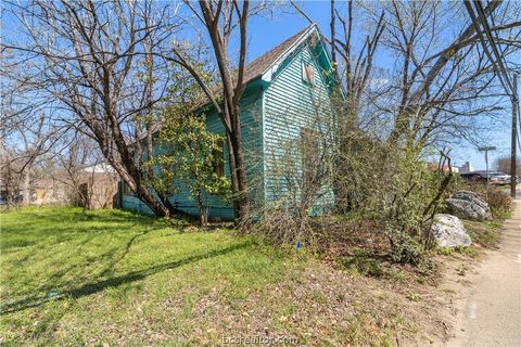 Tiny photo for 600 W Wm J Bryan Parkway, Bryan, TX 77803 (MLS # 26002520)