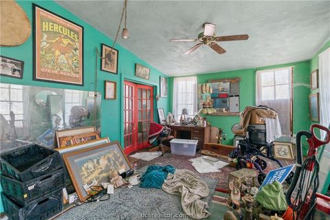 Tiny photo for 600 W Wm J Bryan Parkway, Bryan, TX 77803 (MLS # 26002520)