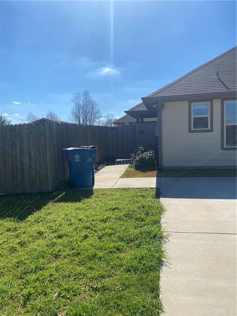 Tiny photo for 101 Dove Landing Court, Navasota, TX 77868 (MLS # 26000742)