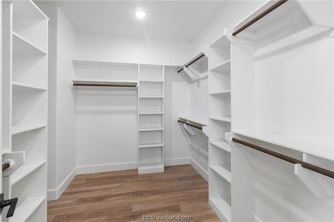 Tiny photo for 7822 Mathis Creek Dr DR, Bryan, TX 77808 (MLS # 26005759)