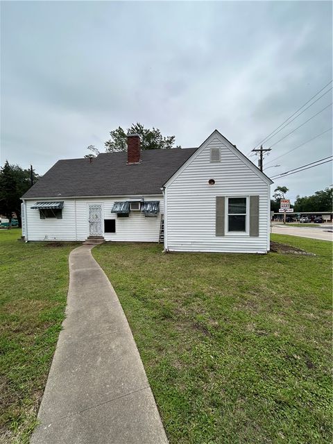 Tiny photo for 1217 E 27th Street, Bryan, TX 77803 (MLS # 26005612)