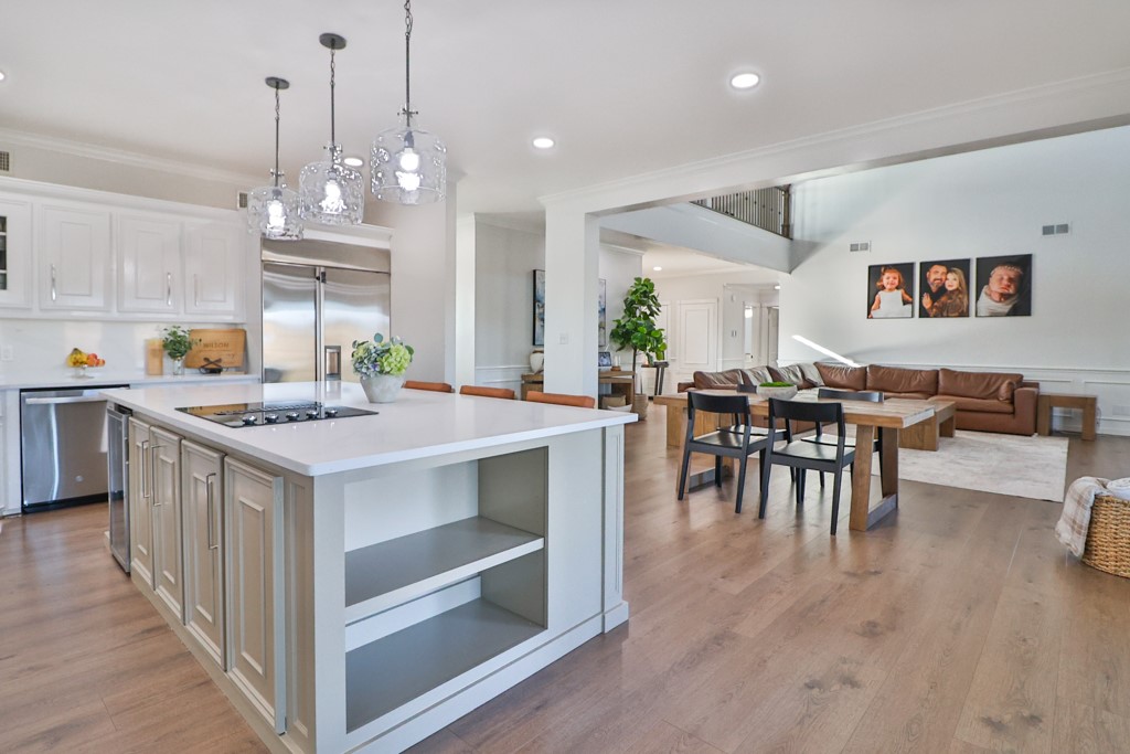 Giddings, Texas 78942, United States, 6 Bedrooms Bedrooms, ,5 BathroomsBathrooms,Residential,Active,15971