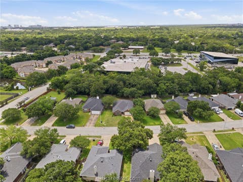 Tiny photo for 1707 Beaver Pond Court, Bryan, TX 77807 (MLS # 26007029)