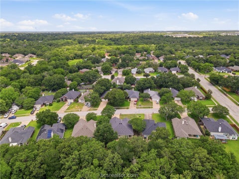 Tiny photo for 1707 Beaver Pond Court, Bryan, TX 77807 (MLS # 26007029)