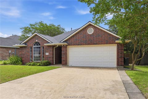 Tiny photo for 1707 Beaver Pond Court, Bryan, TX 77807 (MLS # 26007029)