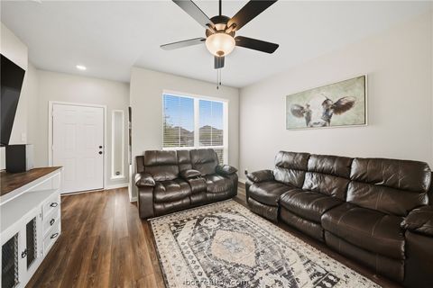 Tiny photo for 203 36th Ridge Rdg, Caldwell, TX 77836 (MLS # 26005337)