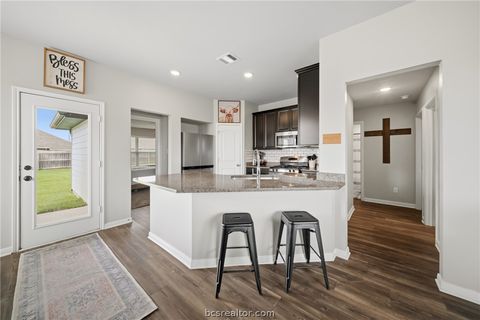 Tiny photo for 203 36th Ridge Rdg, Caldwell, TX 77836 (MLS # 26005337)