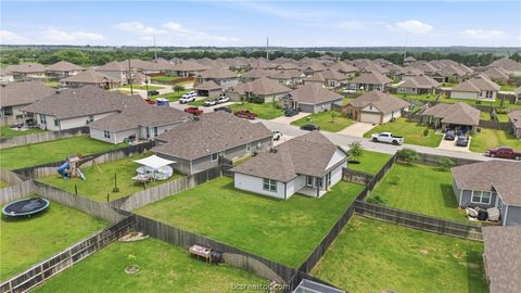 Tiny photo for 203 36th Ridge Rdg, Caldwell, TX 77836 (MLS # 26005337)