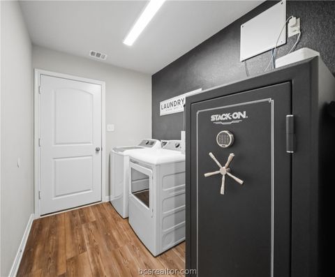 Tiny photo for 203 36th Ridge Rdg, Caldwell, TX 77836 (MLS # 26005337)
