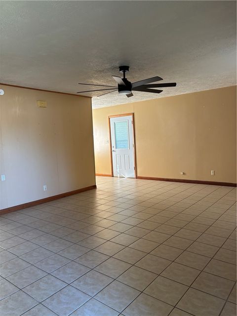 Tiny photo for 411 Hickory, Calvert, TX 77837 (MLS # 25012360)