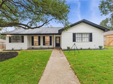 Photo of 2514 Briarwood Circle, Bryan, TX 77802 (MLS # 25012484)