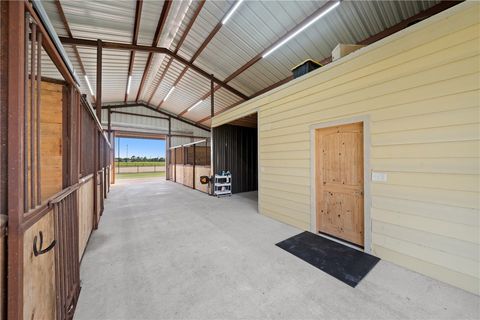 Tiny photo for 1402 Eagle Ferry Road, Other, TX 77514 (MLS # 25009029)