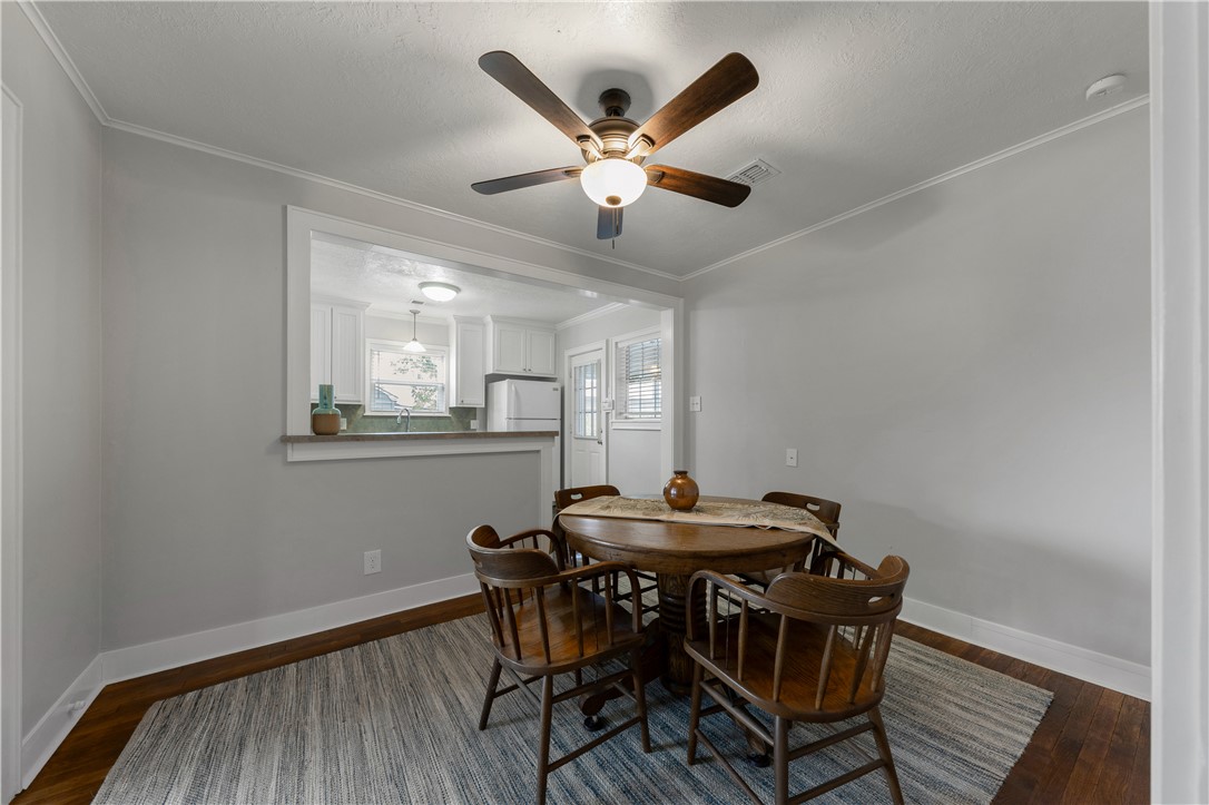 Bryan, Texas 77802, United States, 2 Bedrooms Bedrooms, ,2 BathroomsBathrooms,Residential,Pending,35196