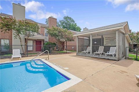 Tiny photo for 1904 Dartmouth Building I, Unit 1 Street, College Station, TX 77840 (MLS # 26002885)