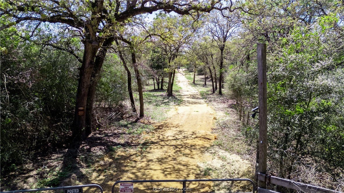 3950 Private Road 2015