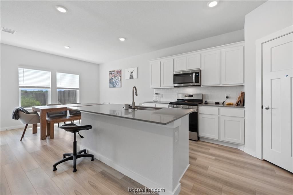 Photo of 1128 Amistad Loop, College Station, TX 77845 (MLS # 26000904)