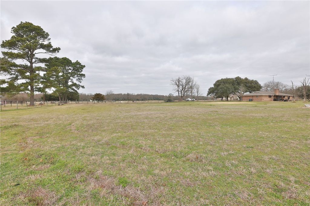 Photo of 7474 Welch Road, Bryan, TX 77808 (MLS # 26001994)