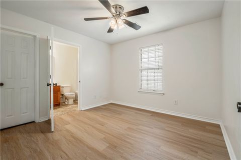 Tiny photo for 907 W 16th Street, Bryan, TX 77803 (MLS # 26002817)