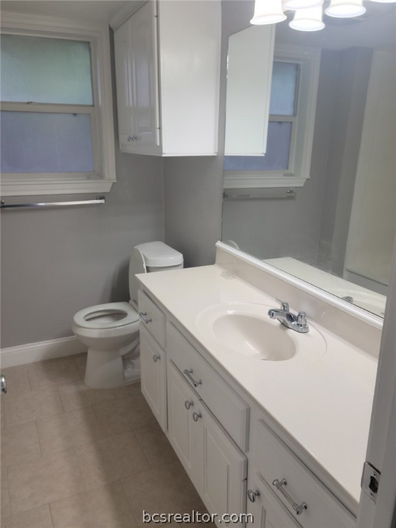 College Station, Texas 77845, United States, 4 Bedrooms Bedrooms, ,3 BathroomsBathrooms,Residential,Pending,59525