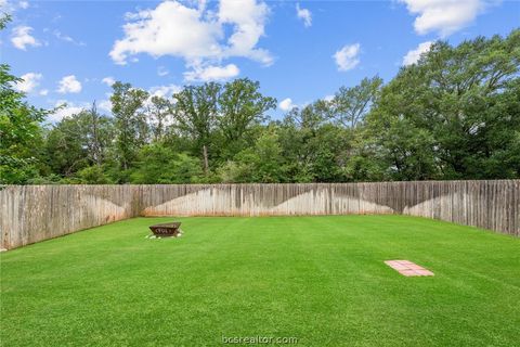 Tiny photo for 1939 Thorndyke Lane, Bryan, TX 77807 (MLS # 26006300)