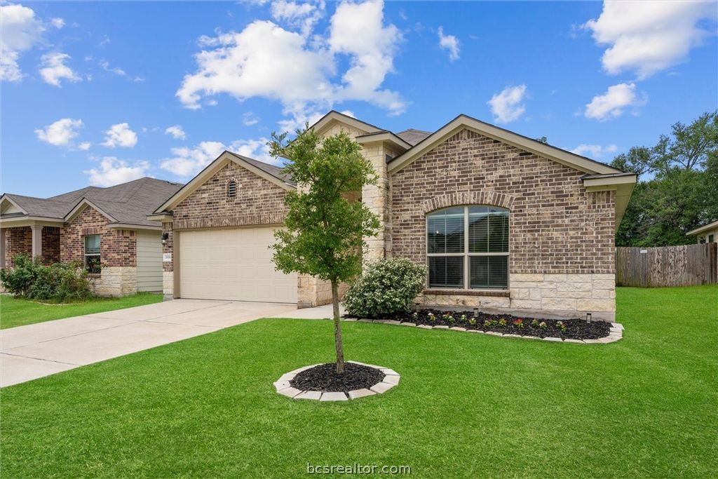 Photo of 1939 Thorndyke Lane, Bryan, TX 77807 (MLS # 26006300)