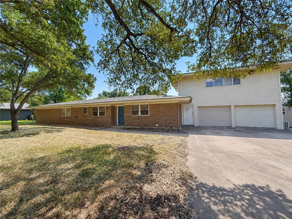 Photo of 2306 Kent Street, Bryan, TX 77802 (MLS # 26010718)