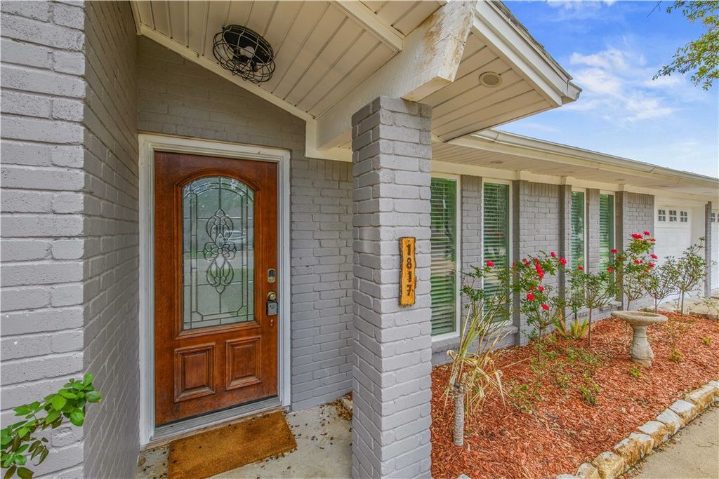 Photo of 1817 Laura Lane, College Station, TX 77840 (MLS # 26003266)