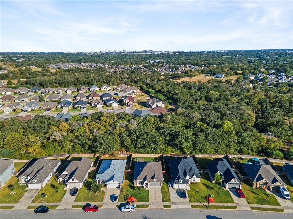 Photo of 2016 Dumfries Drive, Bryan, TX 77807 (MLS # 26001537)