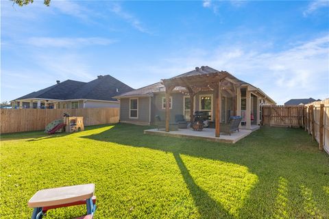 Tiny photo for 2016 Dumfries Drive, Bryan, TX 77807 (MLS # 26001537)