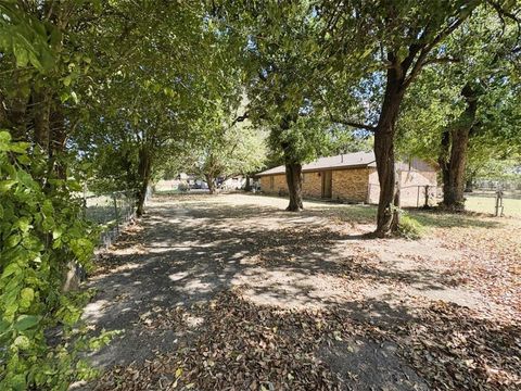 Tiny photo for 508 Rose Marie Boulevard, Hearne, TX 77859 (MLS # 25011022)