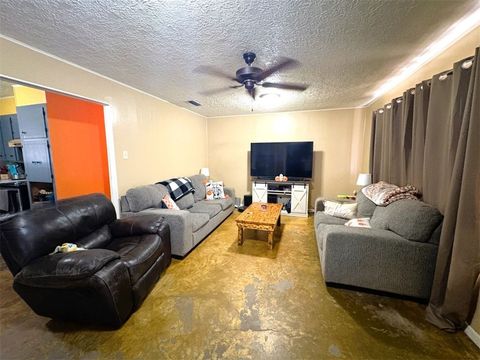 Tiny photo for 508 Rose Marie Boulevard, Hearne, TX 77859 (MLS # 25011022)
