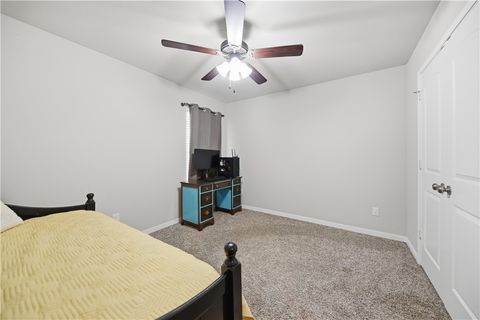 Tiny photo for 808 Mockingbird Street, Navasota, TX 77868 (MLS # 26004319)