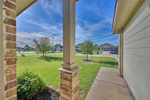 Tiny photo for 808 Mockingbird Street, Navasota, TX 77868 (MLS # 26004319)