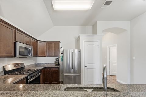 Tiny photo for 808 Mockingbird Street, Navasota, TX 77868 (MLS # 26004319)