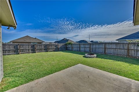 Tiny photo for 808 Mockingbird Street, Navasota, TX 77868 (MLS # 26004319)